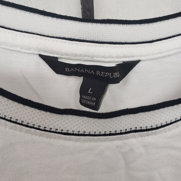 Banana republic sleeveless top . Size L - Picture 6 of 6